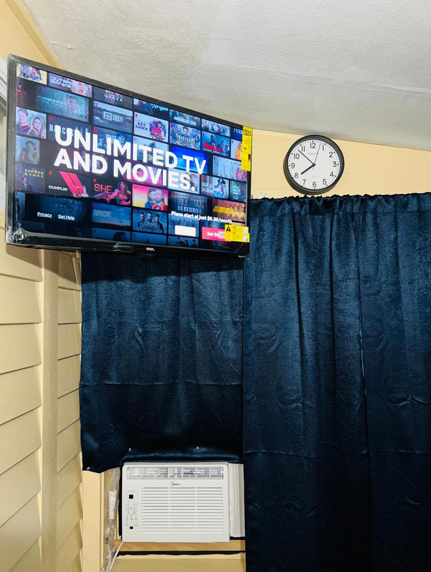 Budget Room Minutes From Downtown ハートフォード エクステリア 写真